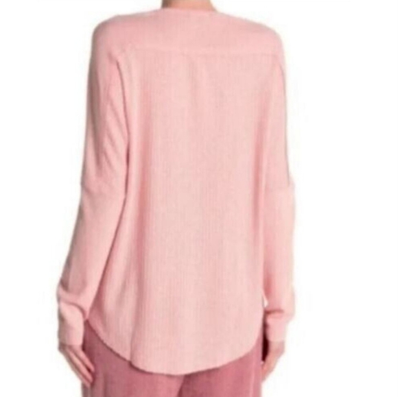 Nordstrom Rack Blush Pink Ribbed Waffle Knit Henley Top, Size Medium - Picture 2 of 5